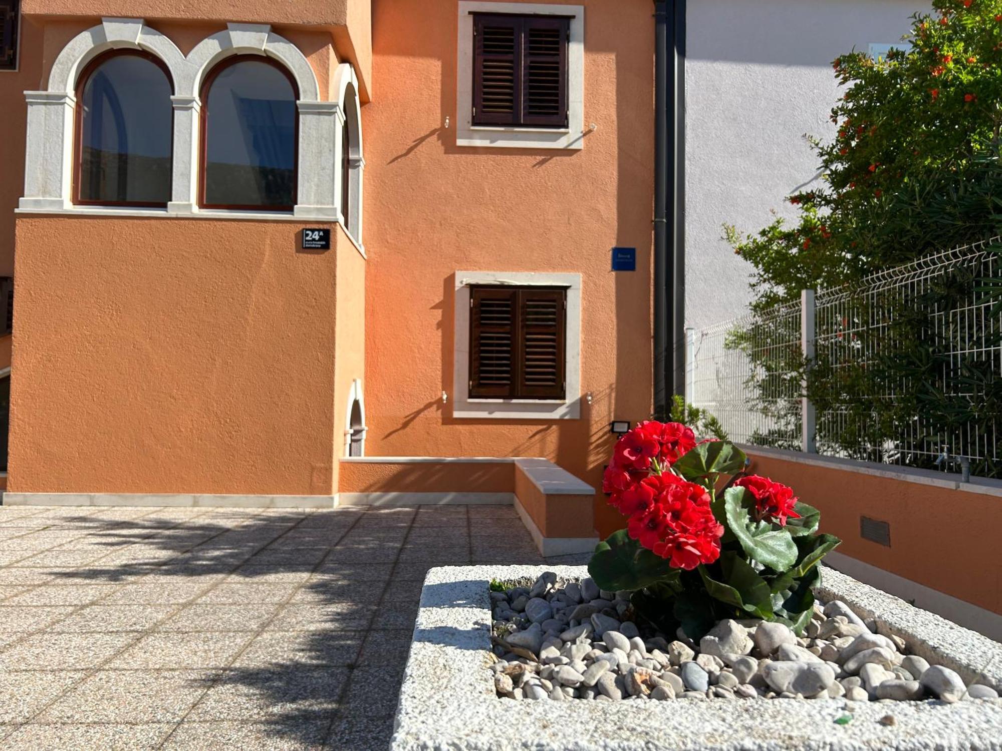 Villa Kiki Bol Zewnętrze zdjęcie
